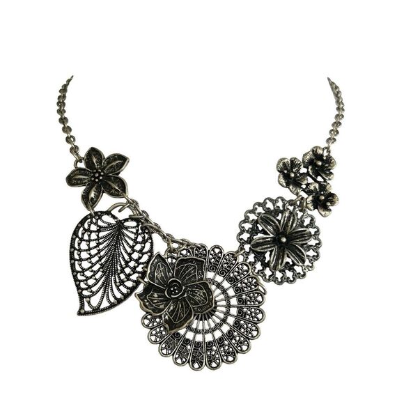 Beautiful Premier Design Necklace And Earrings Set In Box - Picture 2 of 9